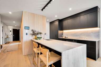 Apartment 104 Customs Quay_4