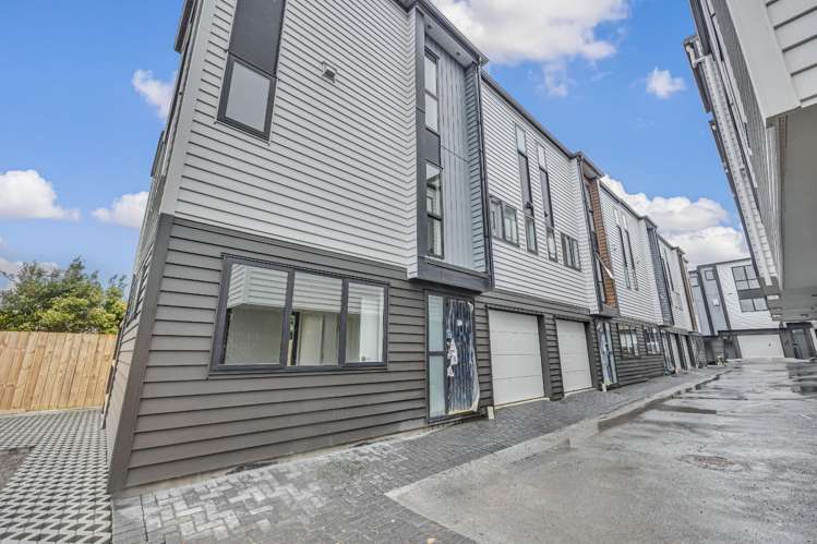 10/15 Crayford Street_0