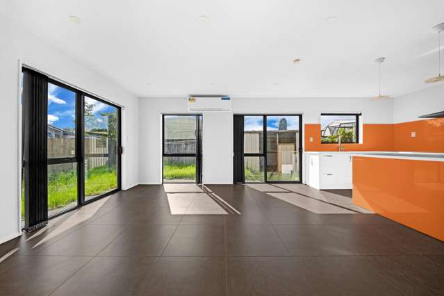 1/25 Kennington Drive Clendon Park_2