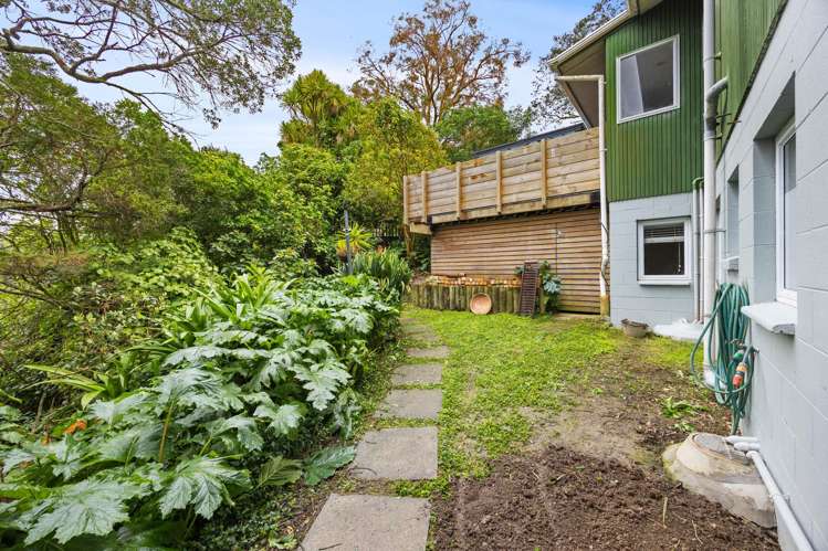 37 Haseler Crescent Mellons Bay_28