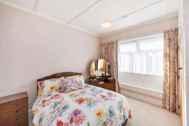 74 Shamrock Street Takaro_9