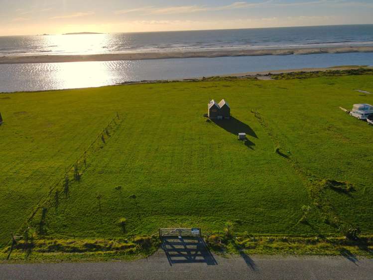 25 Fox Moth Drive Haast_15