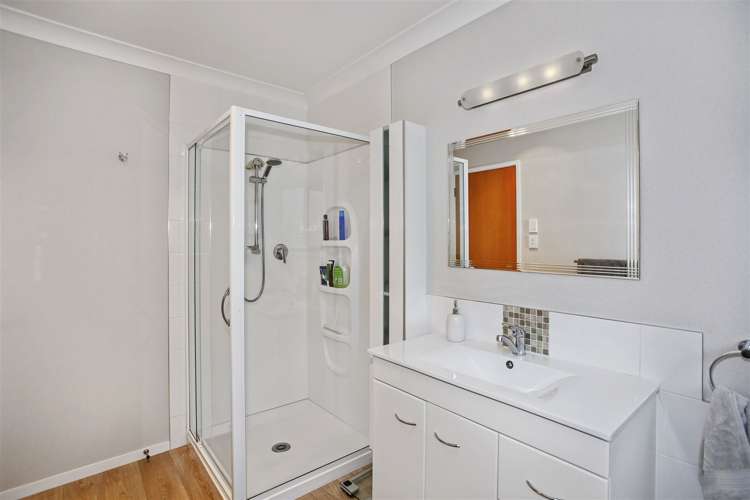 108 West Street Pukekohe_13