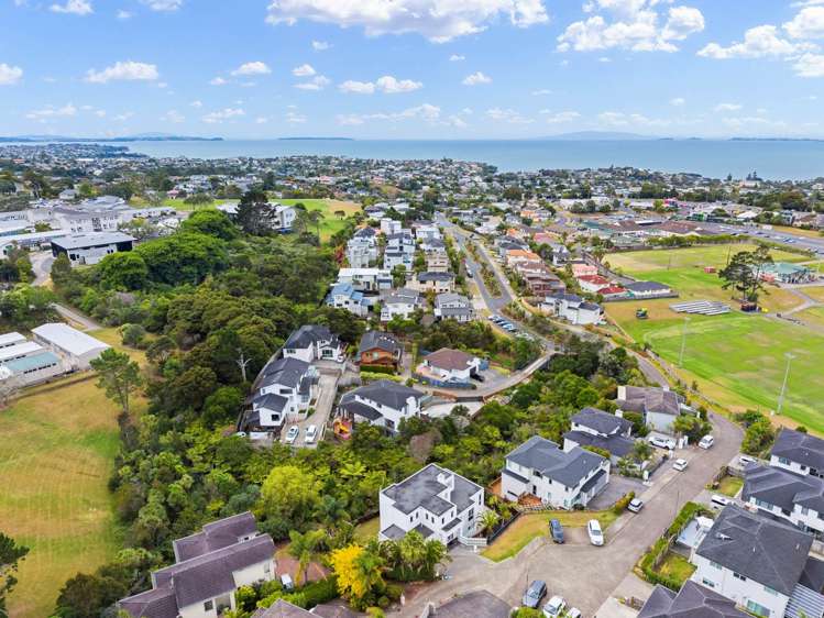43 Zara Court Mairangi Bay_32
