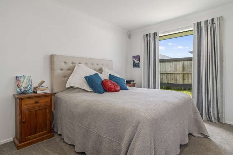 5 Cowell Crescent Pyes Pa_8