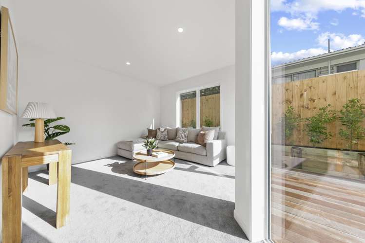 4c Towra Place Botany Downs_11