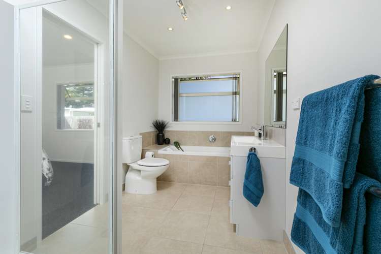 37 Elizabeth Street Orewa_12