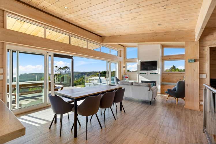 93 Oaia Road Muriwai_6