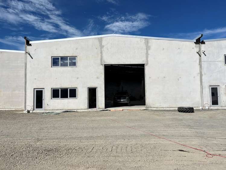 11/8 Lake Bryndwr Lane_0