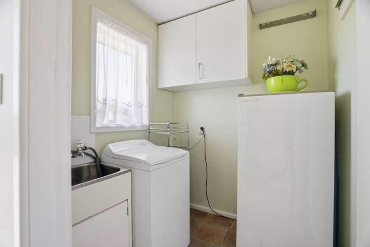 37 Dunstan Crescent Hornby_17