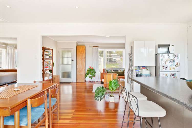 31 Vodanovich Road Te Atatu South_8