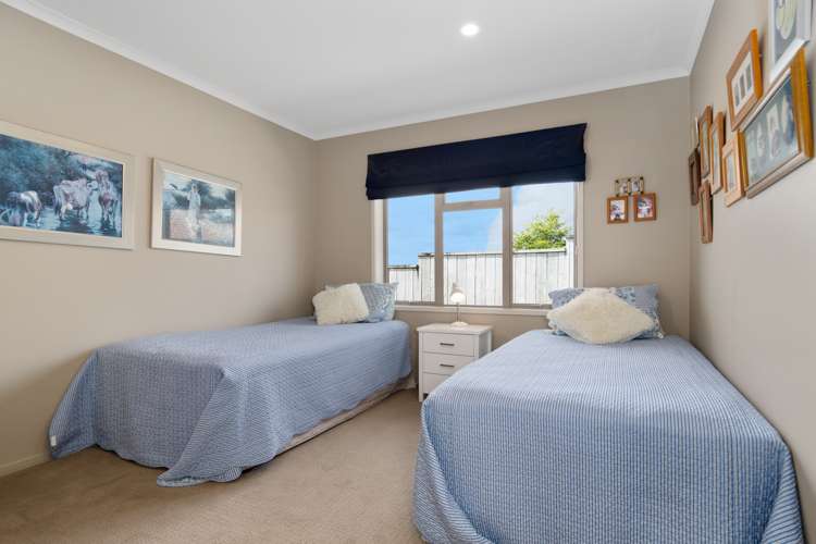 16 Glenmonarch Place Pyes Pa_18