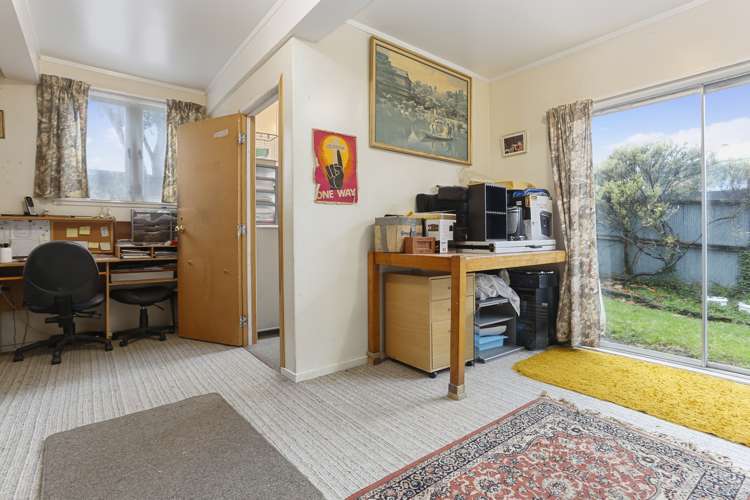 21 Queen Mary Avenue New Lynn_14