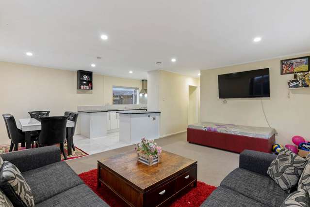 2/10 Martin Road Manurewa_4