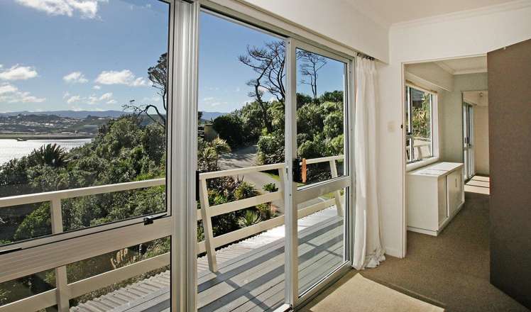 15a Hungerford Road Lyall Bay_17