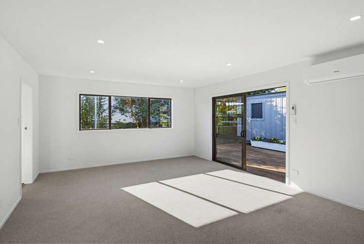 1 Matuhi Street Waikanae_8