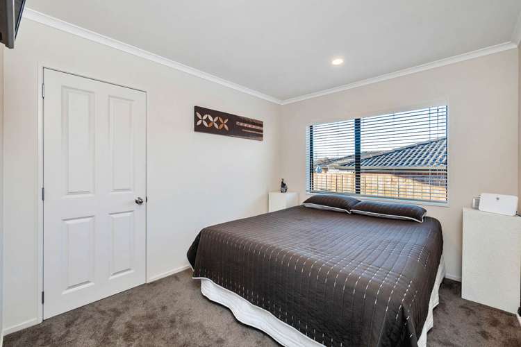 7 Sapperton Drive Henderson_12