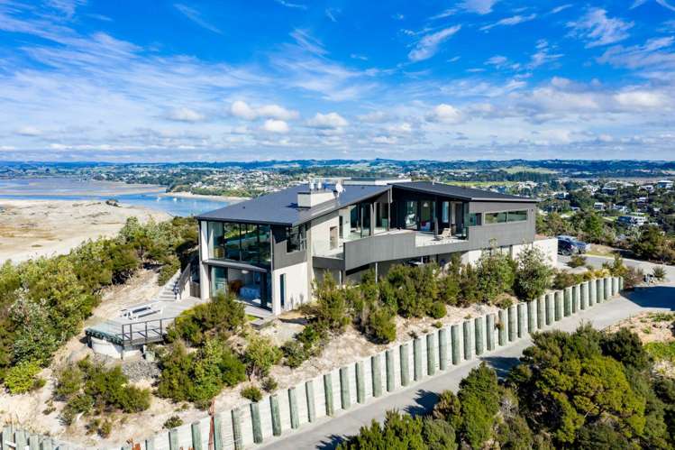 4 Seacoast Road Mangawhai Heads_1