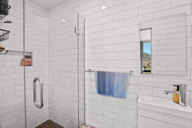 13 Lauder Street Dalefield/Wakatipu Basin_10