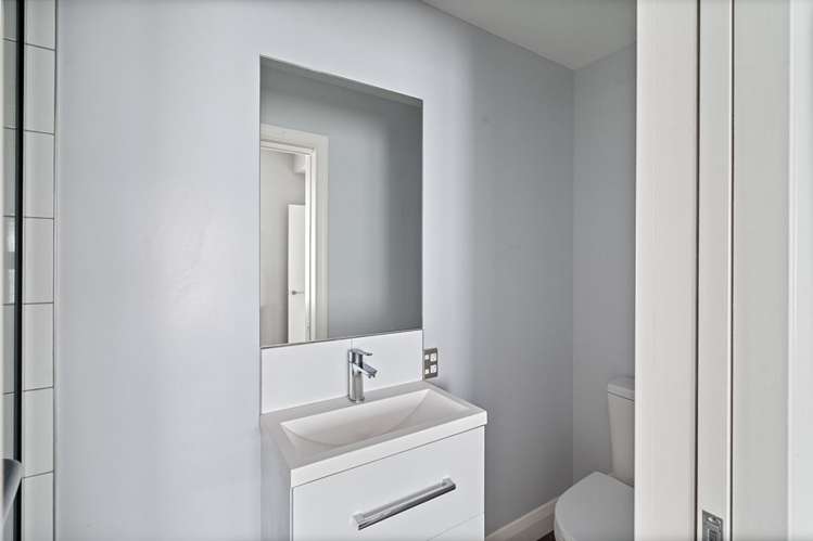 2 Atatu Lane Wigram_17