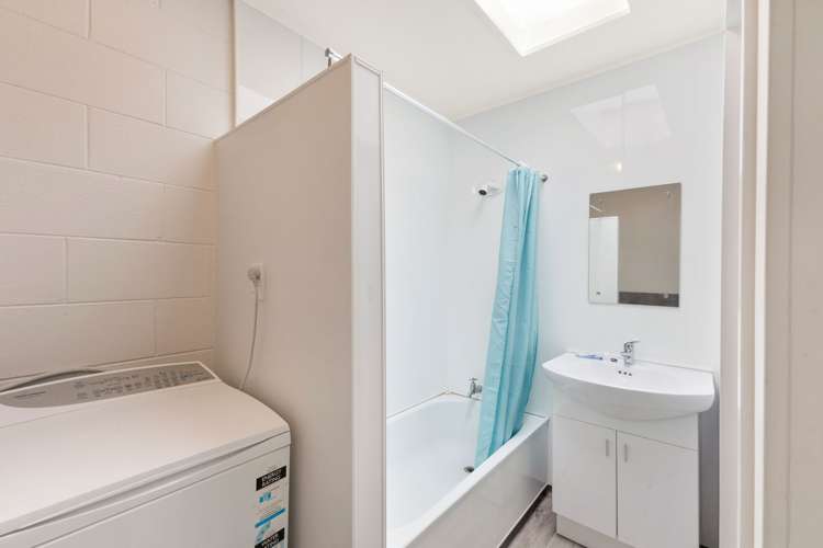 66A B and C Glenpark Avenue Frankleigh Park_19