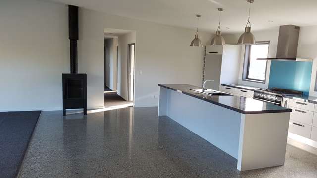 2 Little Paddock Hokitika_1