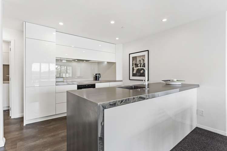 5a/23 George Street Newmarket_9