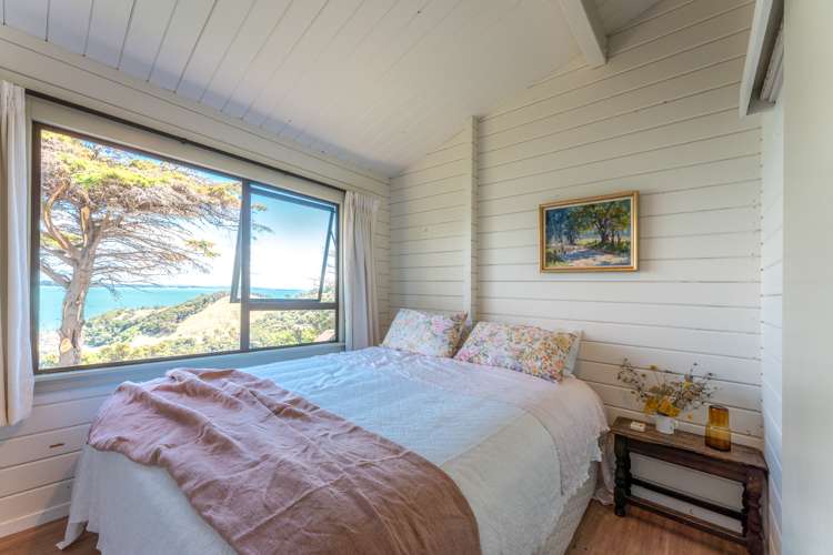 402 Orapiu Road Waiheke Island_27