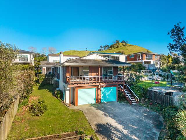 42 Woodward Avenue Mangere Bridge_2