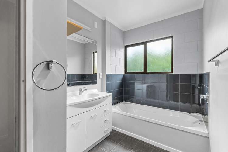 39 Trelawney Crescent Westown_7