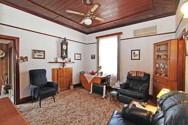 21 Seymour Avenue The Brook_9