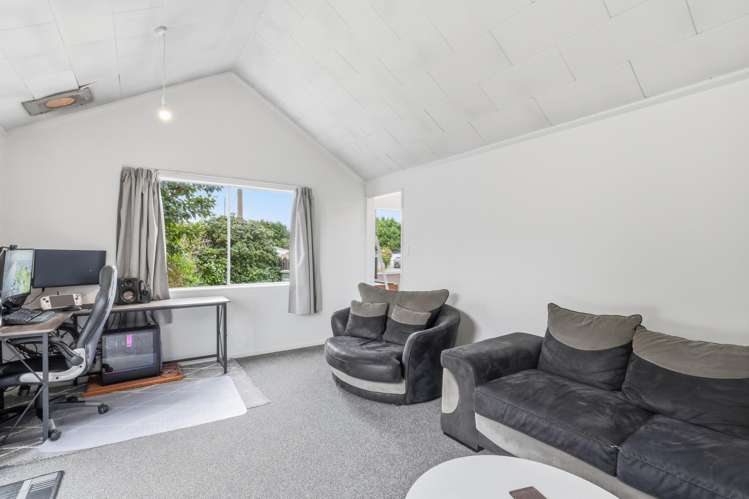42 Avon Road_5