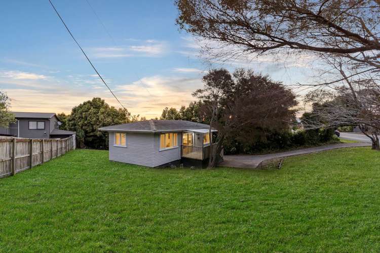 71 Vipond Road Stanmore Bay_17