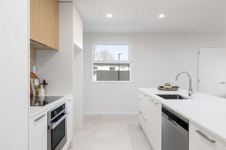 6/9c Cuffs Road Wainoni_2