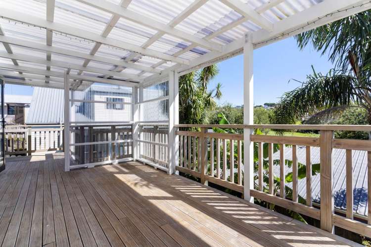 2/62 Trias Road Totara Vale_13