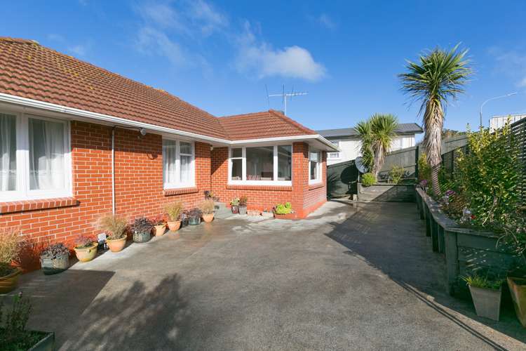 44 Bracken Road Paparangi_14