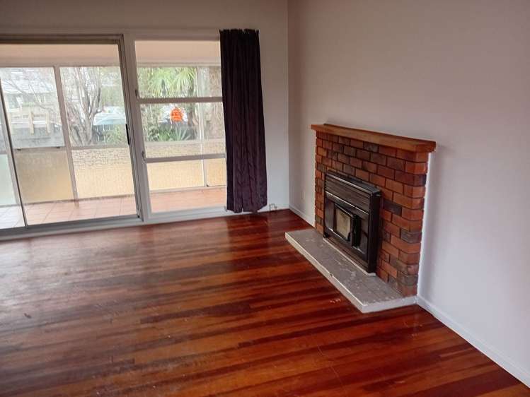41 Jonathon Street Brookfield_17