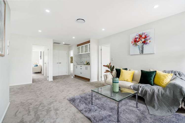 19 Koropa Road Flat Bush_9