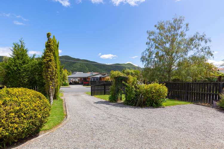 88 Moana View Road Waikawa_5