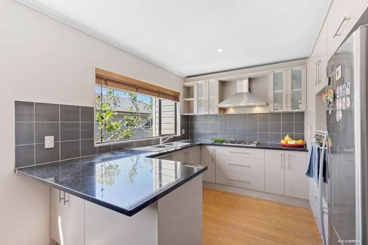 2/27 Campbell Road Royal Oak_5