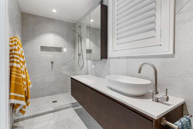 12 Victoria Road North Onetangi_11