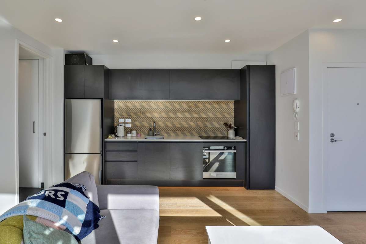 502/10 Auburn Street_1