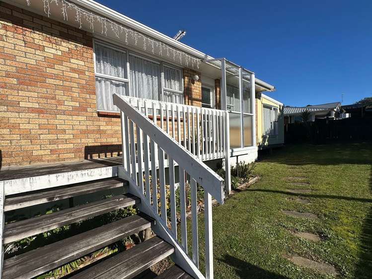 1/53 Felton Mathew Avenue St Johns_7