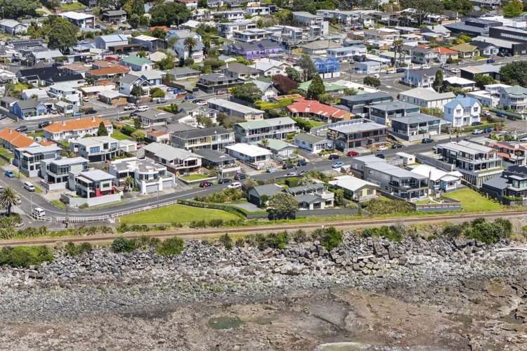 13B Hine Street New Plymouth_50