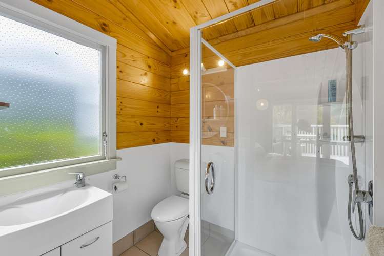 13 Grange Park Avenue Raumati South_11