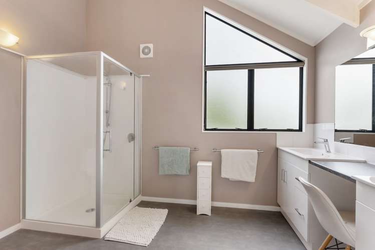 36 Lochend Place Highland Park_10