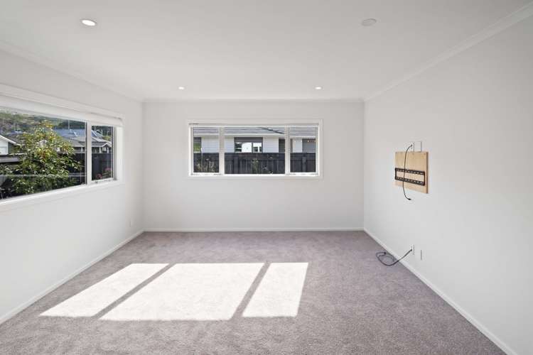 4 Martha Turnell Crescent 1302_4