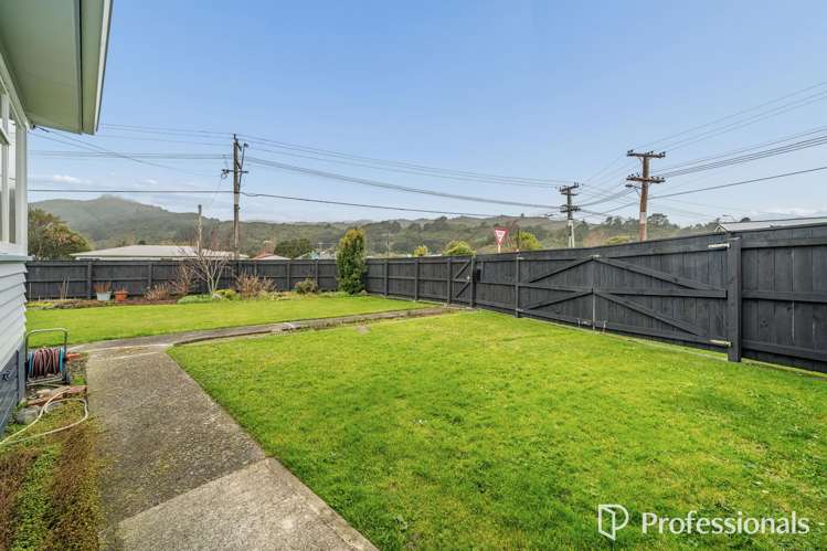 2 Short Street Wainuiomata_22