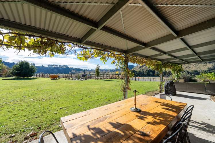 161 E and H Rowes Road Hunterville_13