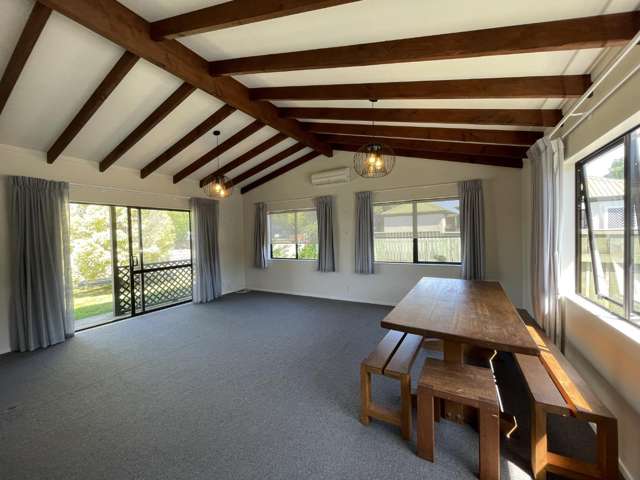 1/1216 Howard Street 10493_2